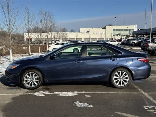 2017 Toyota Camry Hybrid XLE