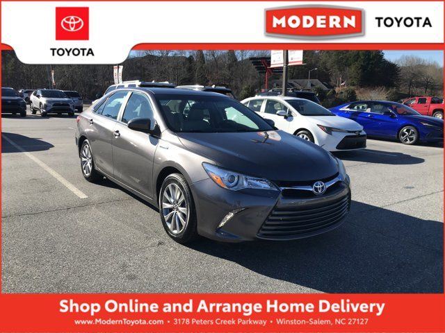 2017 Toyota Camry Hybrid XLE