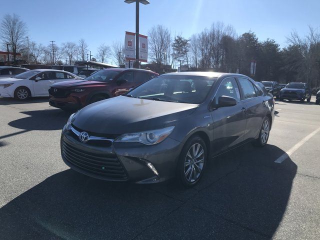 2017 Toyota Camry Hybrid XLE