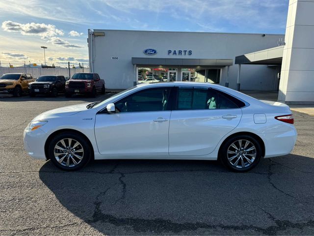 2017 Toyota Camry Hybrid XLE