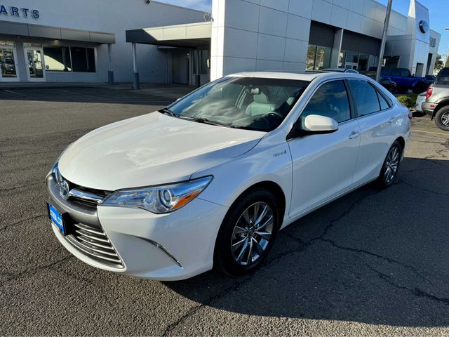 2017 Toyota Camry Hybrid XLE