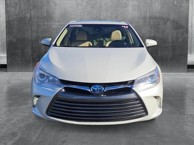 2017 Toyota Camry Hybrid XLE