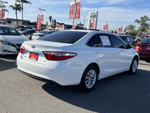 2017 Toyota Camry LE