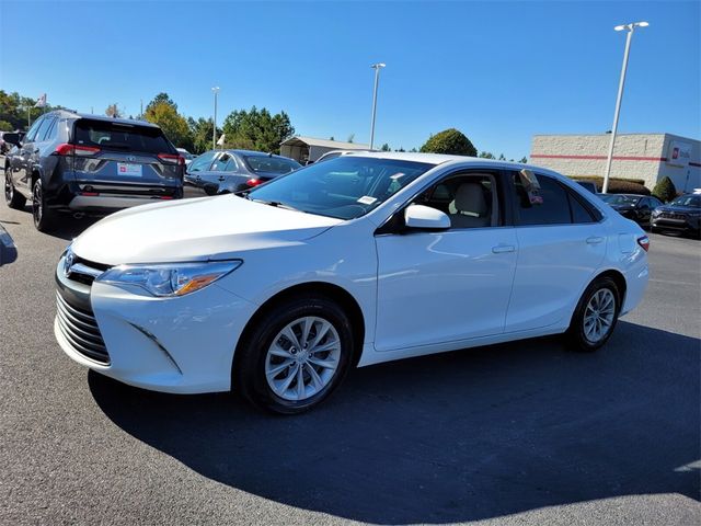 2017 Toyota Camry LE