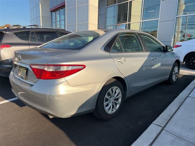 2017 Toyota Camry LE