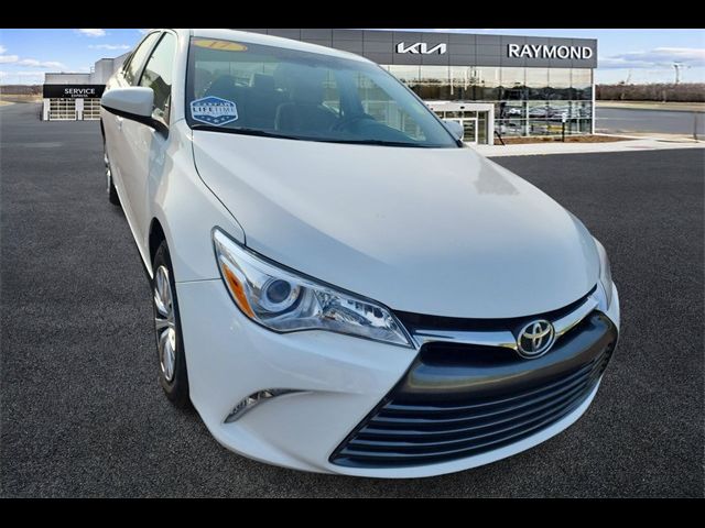 2017 Toyota Camry LE