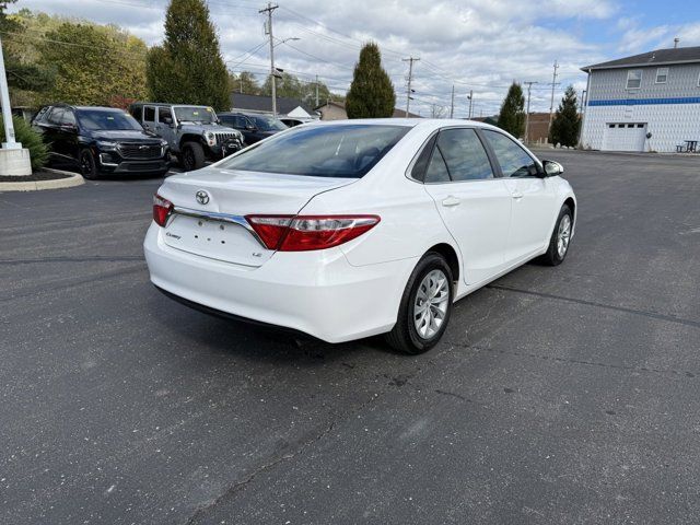 2017 Toyota Camry LE