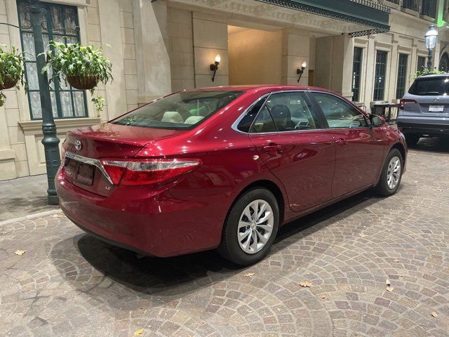 2017 Toyota Camry LE