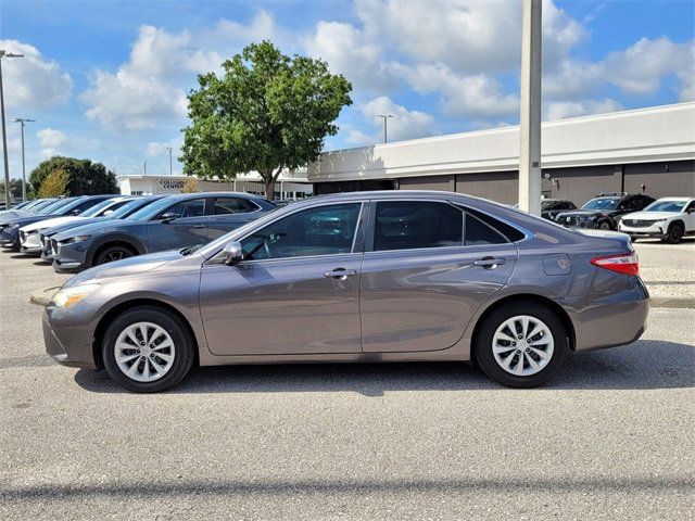 2017 Toyota Camry LE