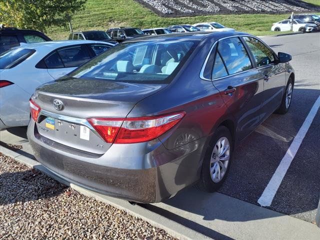 2017 Toyota Camry LE