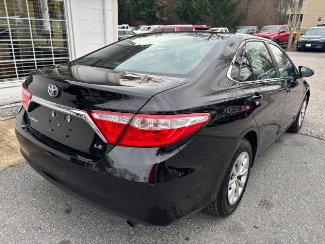 2017 Toyota Camry LE