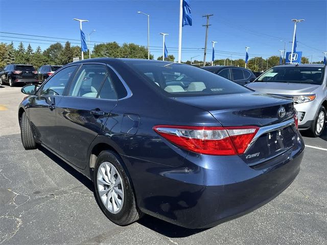 2017 Toyota Camry LE