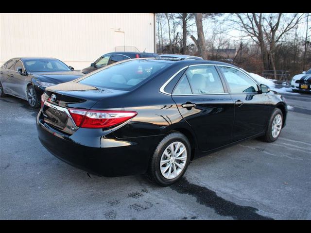 2017 Toyota Camry LE