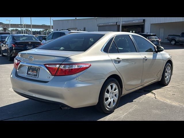 2017 Toyota Camry LE