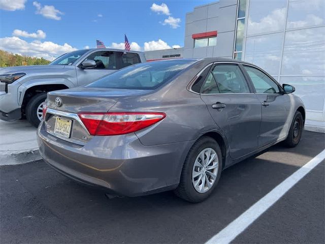 2017 Toyota Camry LE