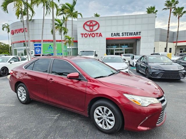 2017 Toyota Camry LE