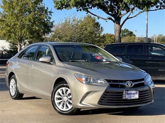 2017 Toyota Camry LE