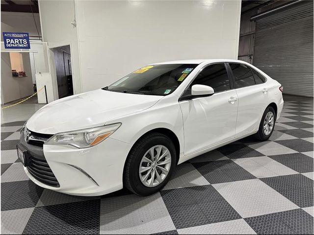 2017 Toyota Camry LE