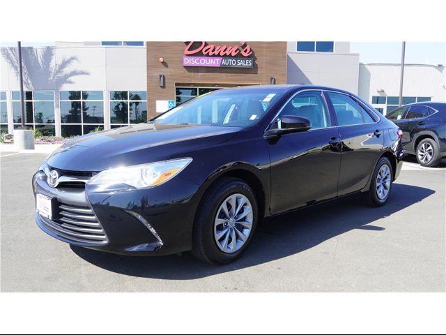 2017 Toyota Camry LE