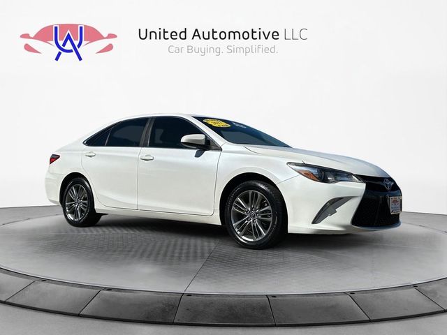 2017 Toyota Camry SE