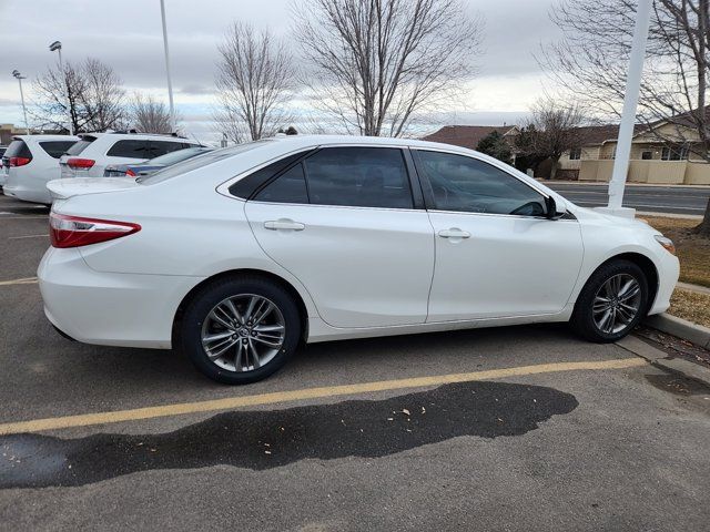 2017 Toyota Camry SE