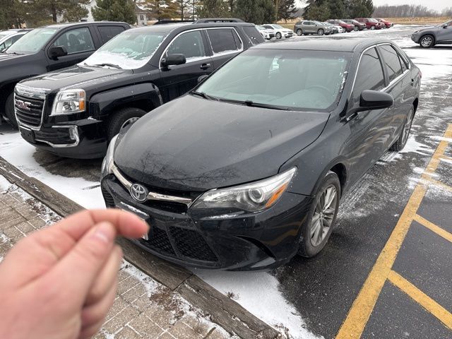 2017 Toyota Camry SE