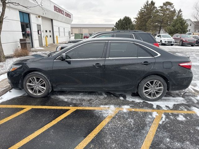 2017 Toyota Camry SE