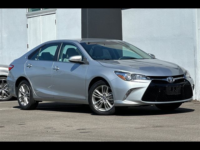 2017 Toyota Camry SE