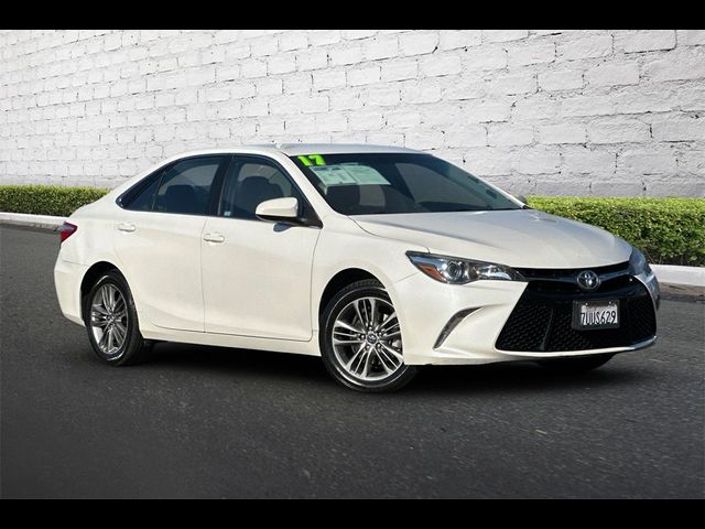 2017 Toyota Camry SE