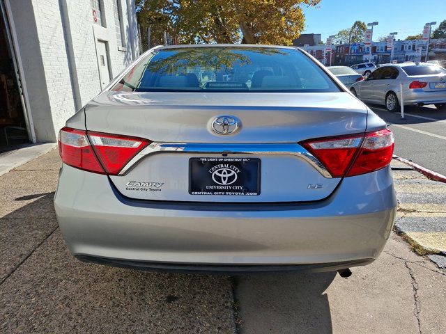 2017 Toyota Camry SE