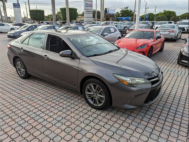 2017 Toyota Camry SE