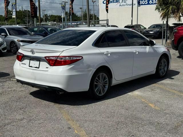 2017 Toyota Camry SE