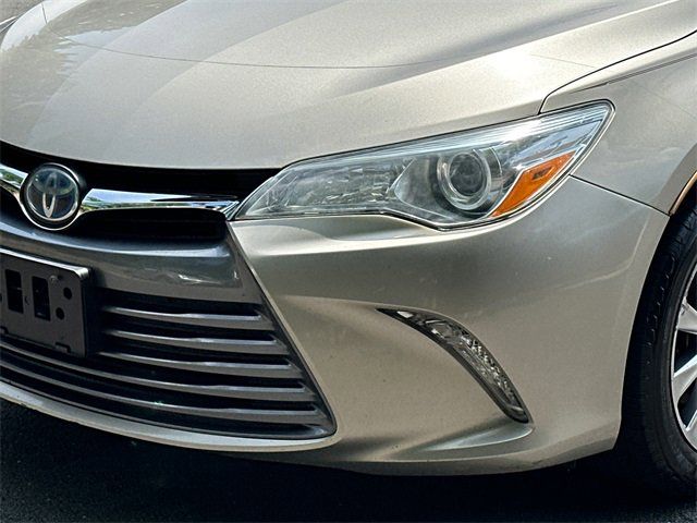 2017 Toyota Camry Hybrid XLE