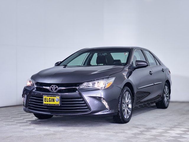 Used 2017 Toyota Camry XLE For Sale in Elgin, IL | Capital One Auto ...