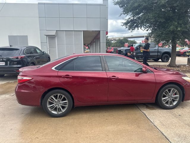 2017 Toyota Camry SE