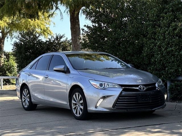 2017 Toyota Camry Hybrid XLE