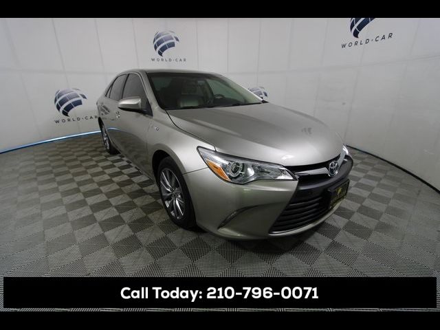 2017 Toyota Camry Hybrid XLE