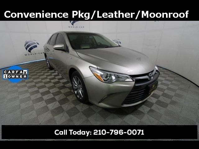 2017 Toyota Camry Hybrid XLE