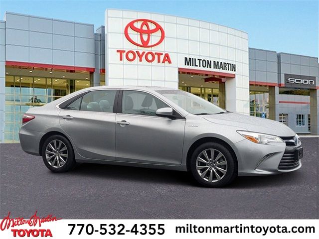 2017 Toyota Camry Hybrid XLE