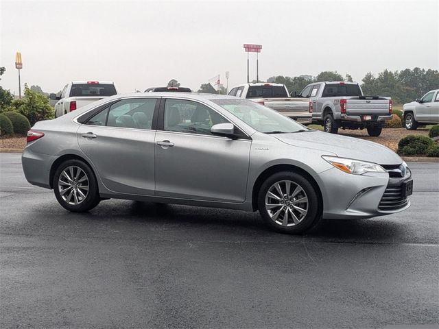 2017 Toyota Camry Hybrid XLE