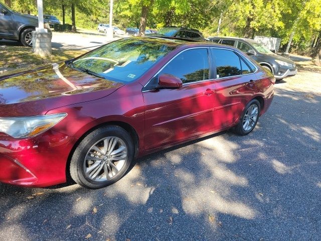 2017 Toyota Camry Hybrid SE