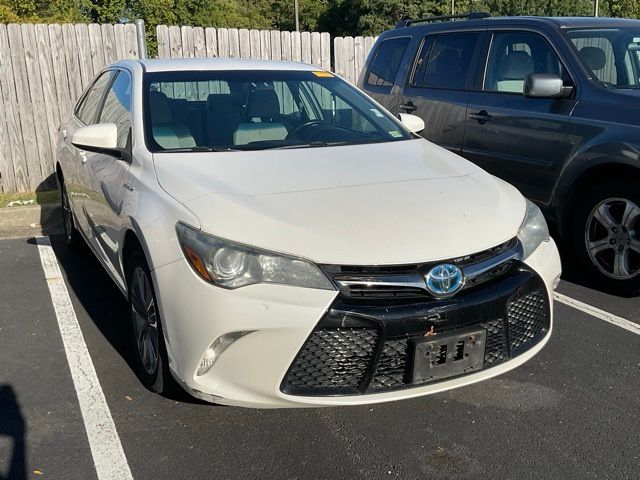 2017 Toyota Camry Hybrid SE