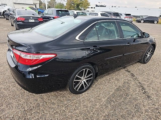 2017 Toyota Camry Hybrid XLE