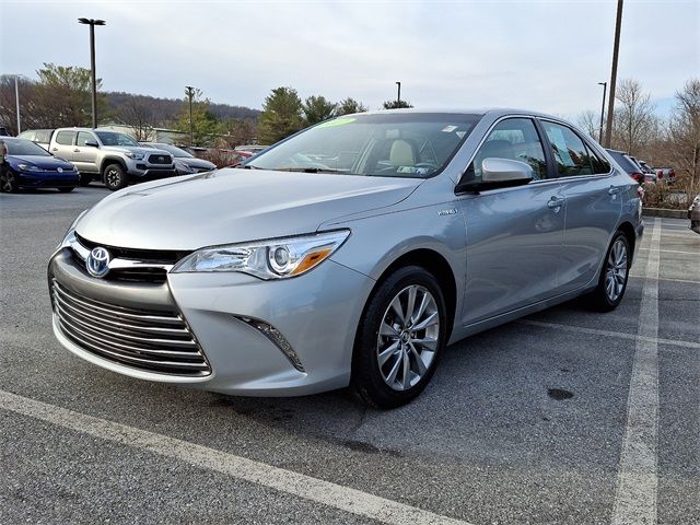 2017 Toyota Camry Hybrid XLE