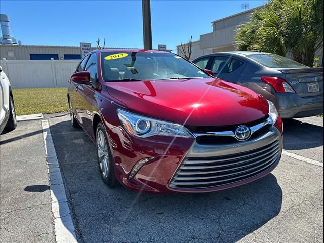 2017 Toyota Camry Hybrid XLE