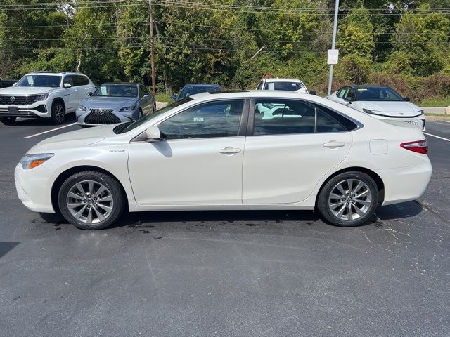 2017 Toyota Camry Hybrid XLE