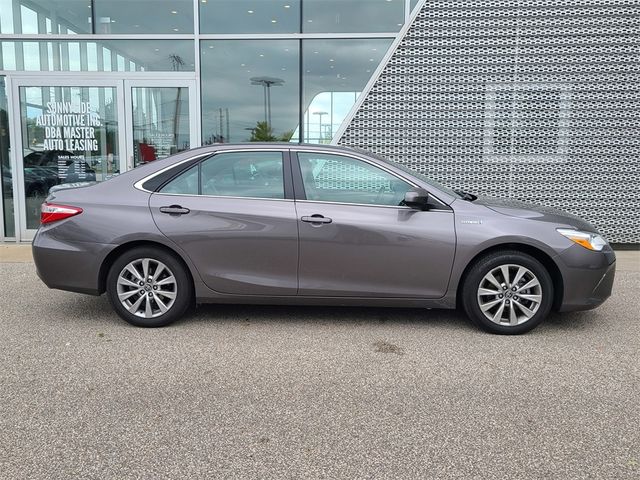 2017 Toyota Camry Hybrid XLE