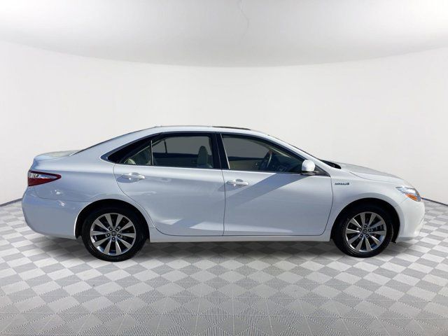 2017 Toyota Camry Hybrid XLE