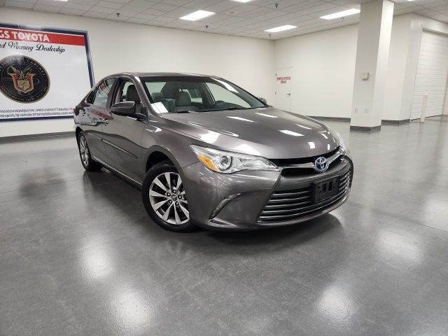 2017 Toyota Camry Hybrid XLE