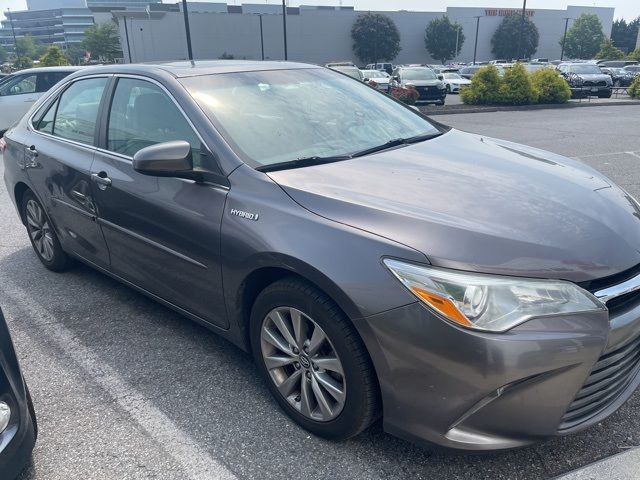 2017 Toyota Camry Hybrid XLE